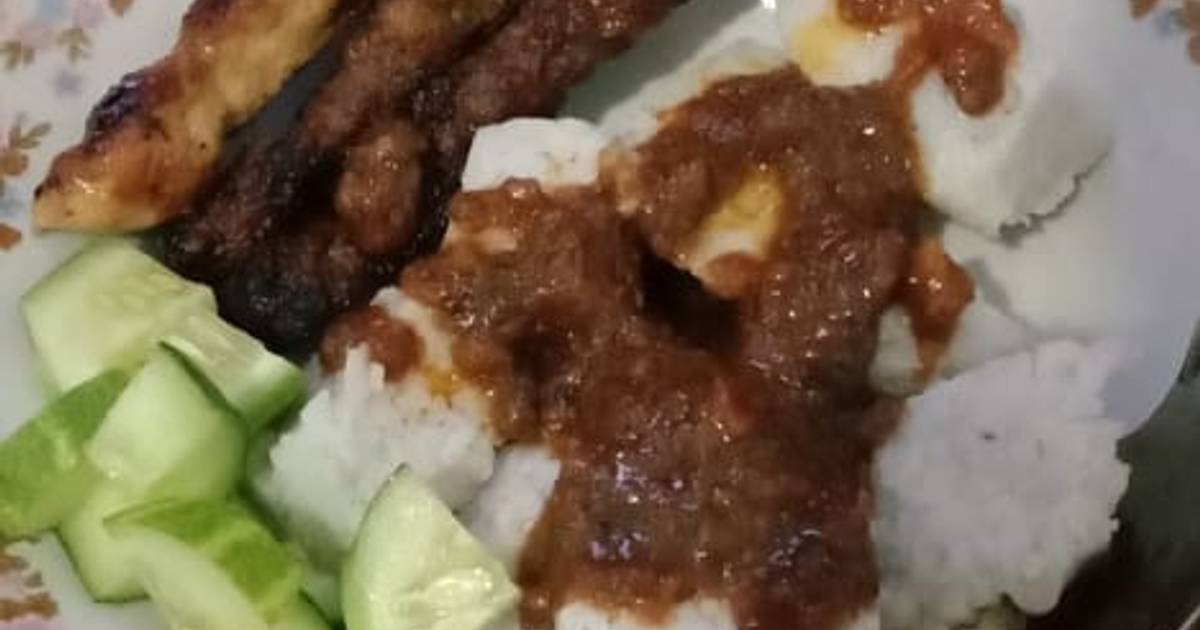 Resep Sate sapi teflon empuk bumbu kacang + ketupat oleh