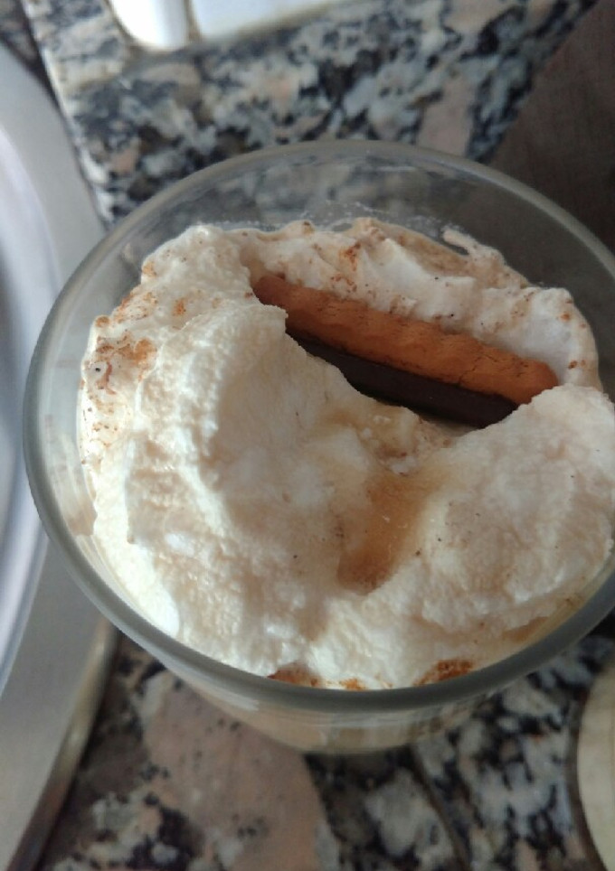 Una foto de Café con aroma de vainilla y canela