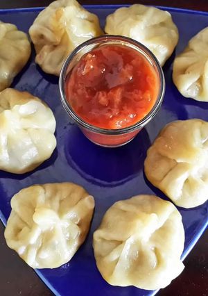 A picture of Steamed chicken momo.
