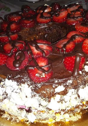 Una foto de Torta 🎂🍓🍓