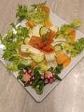 Insalata detox su letto di invidia riccia