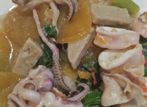 Foto resep Seblak baso dan cumi
