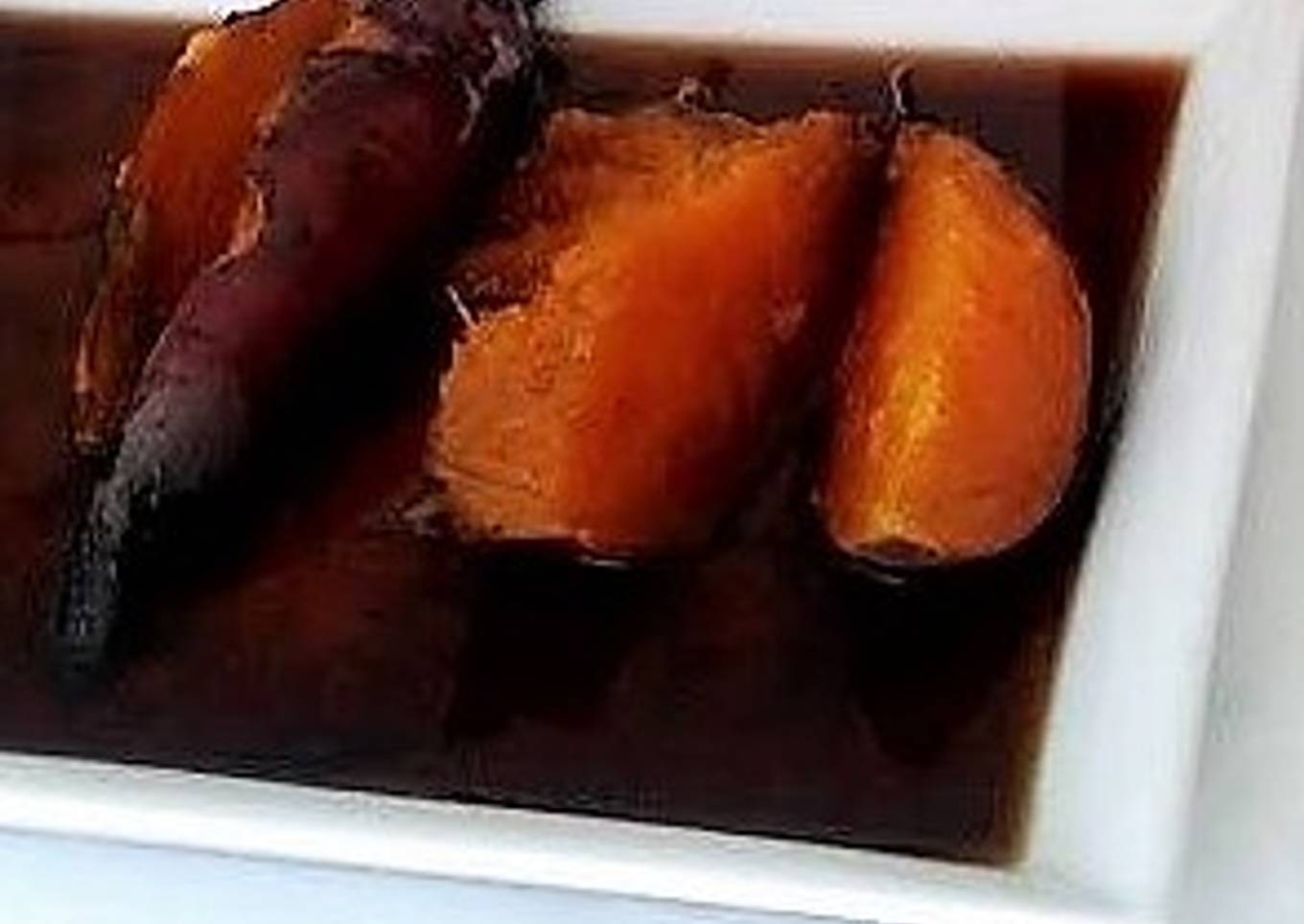Camote asado en miel de maguey y anís de monte