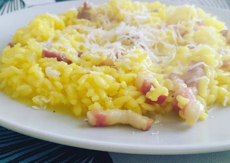 How to Prepare Homemade Risotto with pancetta and saffron