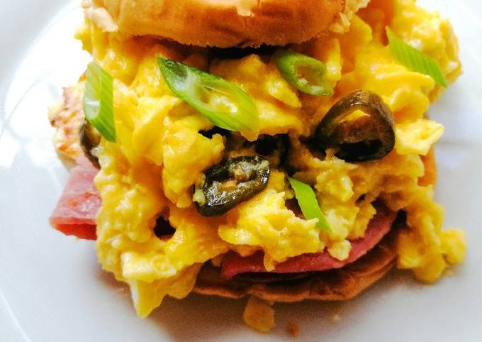 Cheesy Jalapeño scramble breakfast roll