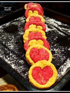 ভ্যানিলা হার্ট কুকিজ(vanilla heart cookies recipe in Bengali) রেসিপির প্রধান ছবি