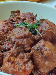 কাশ্মীরি আলুরদম (Kashmiri aloor dum recipe in Bengali) রেসিপির প্রধান ছবি