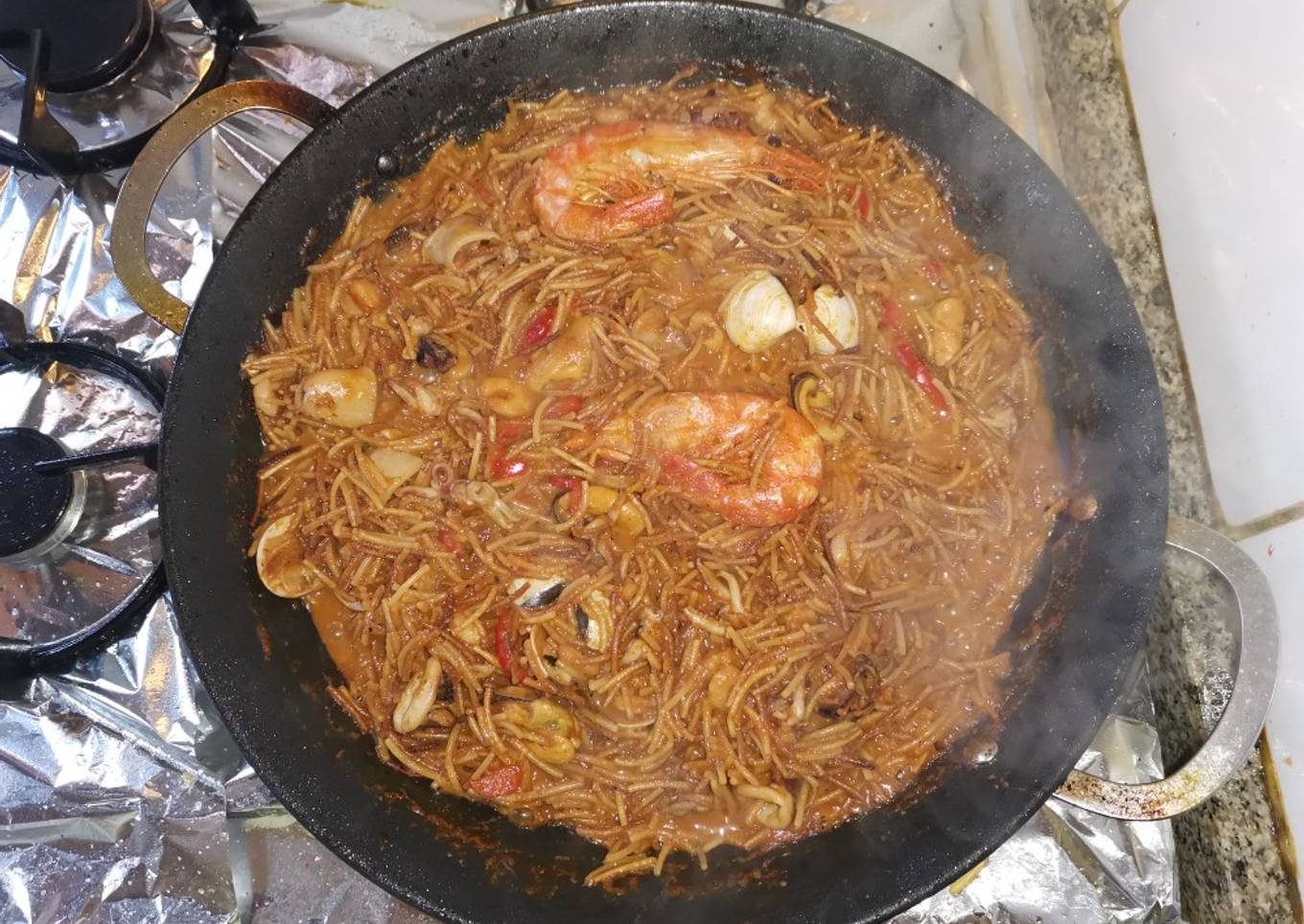 Fideuá de mariscos