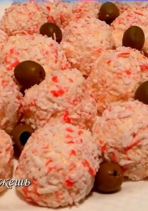Фото Закуска с секретом из крабовых палочек на Новый Год. Рафаэлло.