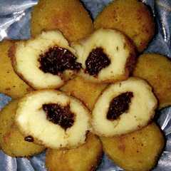 A picture of Kroket Sukun Isi Coklat Jeruk.