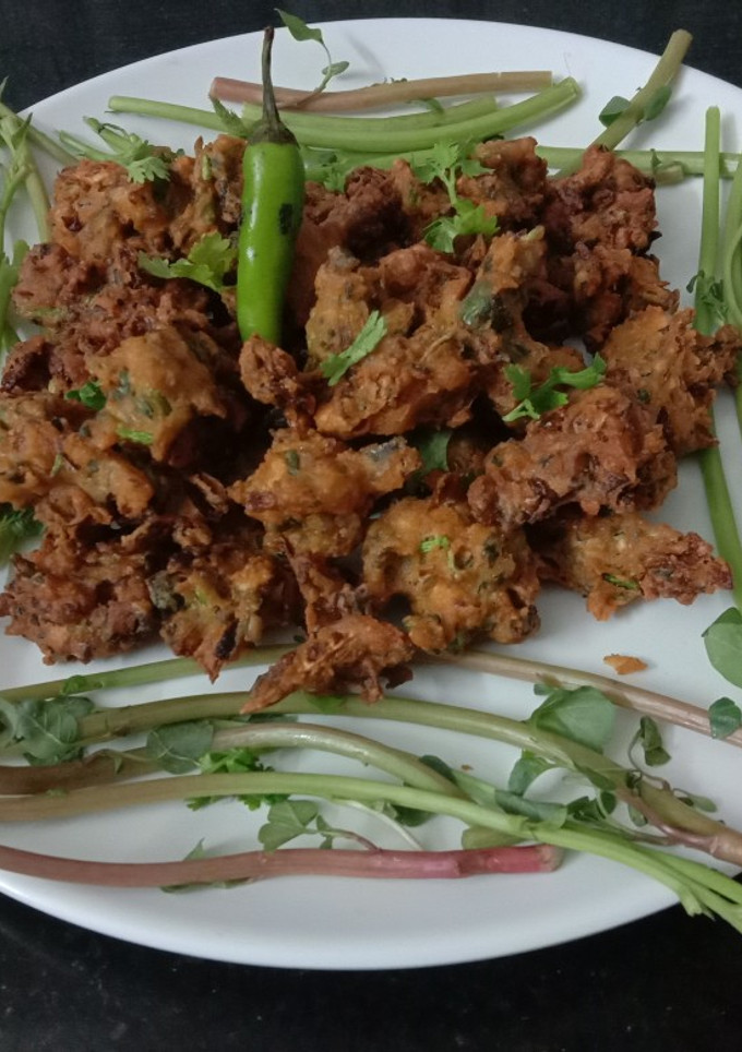 கீரை தண்டு பக்கோடா செய்முறை முக்கிய புகைப்படம்