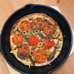 Anchovy olive tomato pizza A picture of Anchovy olive tomato pizza.
