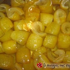 A picture of Bergamot spoon sweet.
