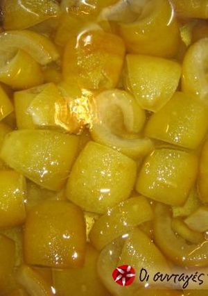 A picture of Bergamot spoon sweet.