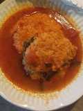 Tortas de arroz en caldo de jitomate