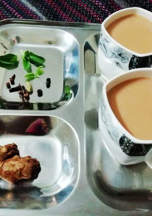 मसाला चाय(masala chai recipe in hindi) रेसिपी मुख्य फोटो