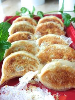 影音示範教學 爆汁版 日式煎餃 的食譜成品照片