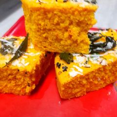 A picture of Besan dhokla / khaman dhokla.