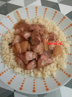 Una foto de Pollo con piña