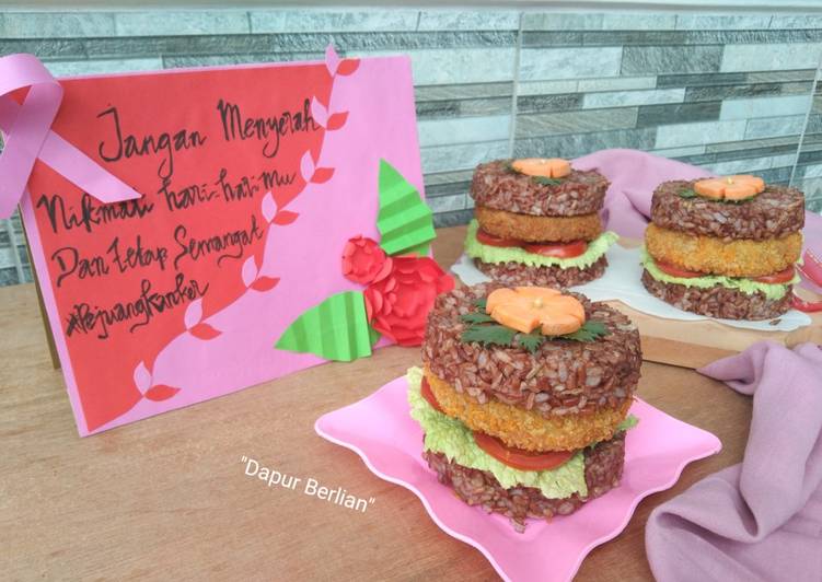Burger nasi merah with patty tempe kulit singkong
