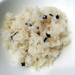 A picture of Clove With Lemon Rice.