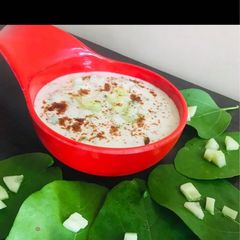 A picture of Cucumber raita.
