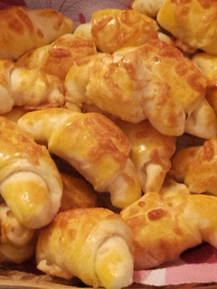 Sajtos mini "croissant"☕☕ recept fotója