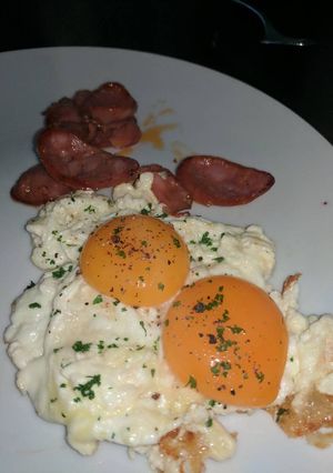 A picture of Egg in clouds ☁️.
