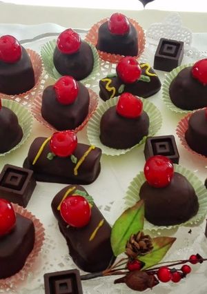 Foto principal de Bombones de nubes con cerezas