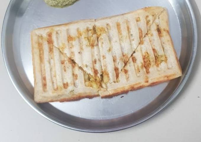 Recipe of Favorite Rava, Oats Masala Sandwich