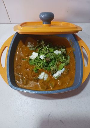 A picture of Turai Sabji with coconut gravy.