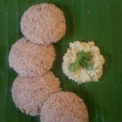 A picture of Sorghum and finger millet idli.