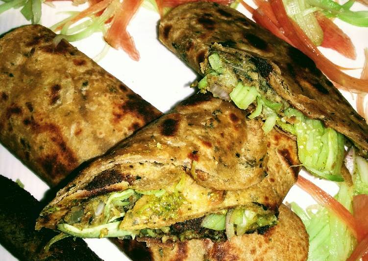 Recipe: Yummy Hara Bhara Kathi Roll