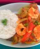 Pescado a la chorrillana con langostinos