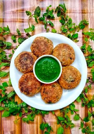 A picture of Leftover Daliya and Kidney Bean Cutlets.