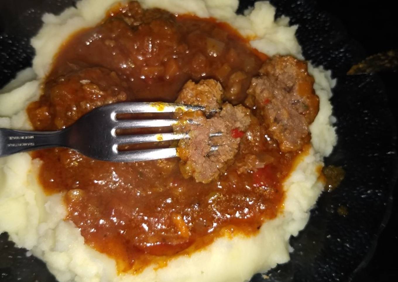 Alb贸ndigas con pur茅 馃い馃い馃い馃い