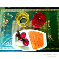 A picture of Plum onion chutney.