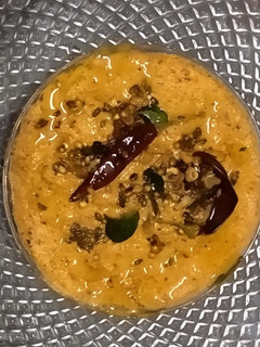 કાંદા ટામેટા ની ચટણી (Onion Tomato Chutney Recipe In Gujarati) રેસીપી મુખ્ય ફોટો