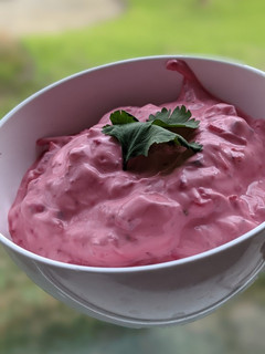 A picture of Cucumber beetroot dip (Raita).
