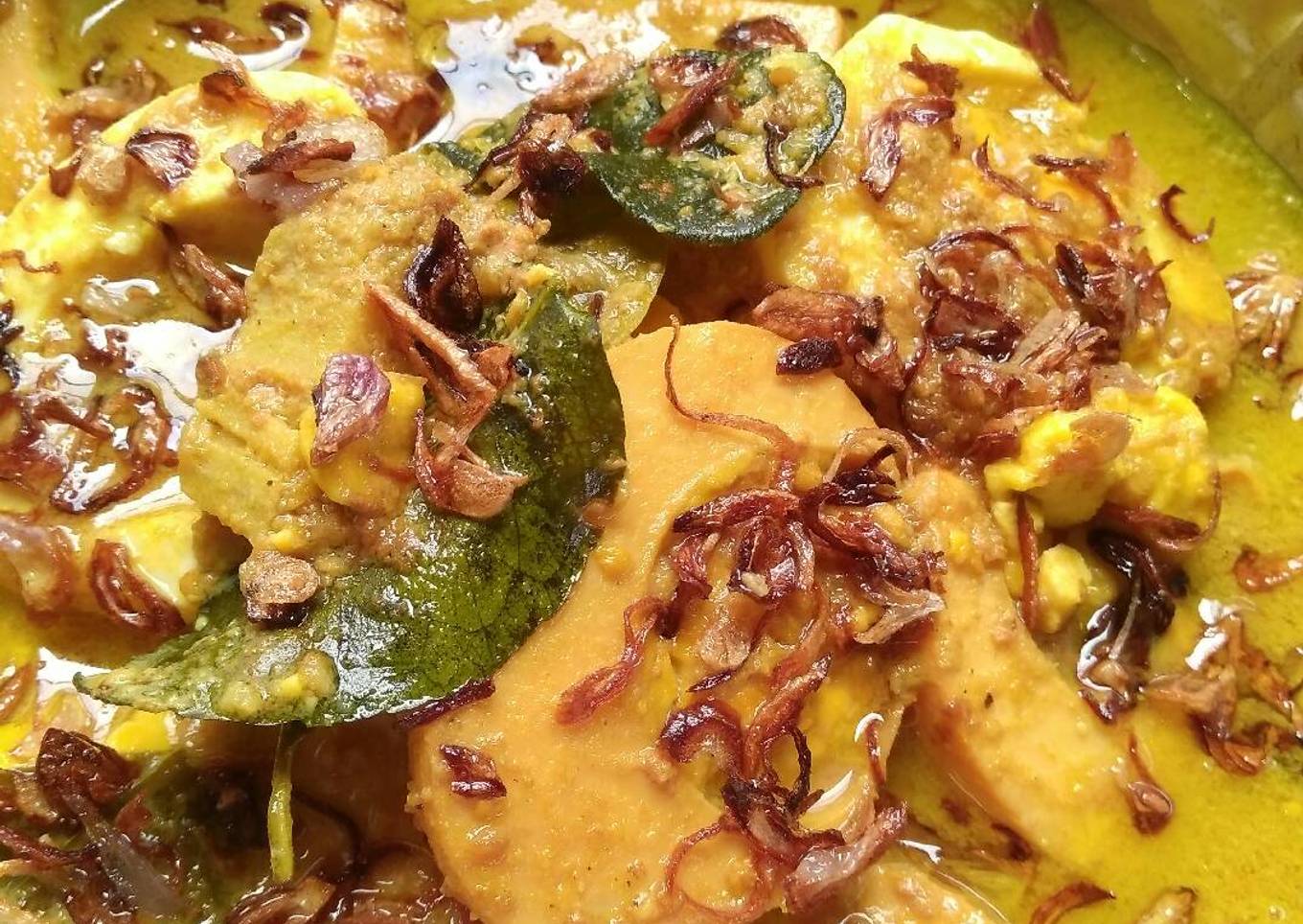 Tahu Telur Bumbu Kuning Spesial