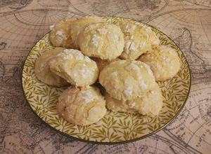 Foto principal de Galletas Craqueladas de vainilla rellenas de chocolate
