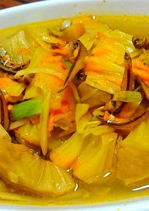 A picture of Scallion and Dried Anchovy Breadfruit Soup (Creative Recipe).