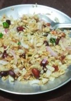 भेल पूड़ी (bhel poori recipe in Hindi) रेसिपी मुख्य फोटो