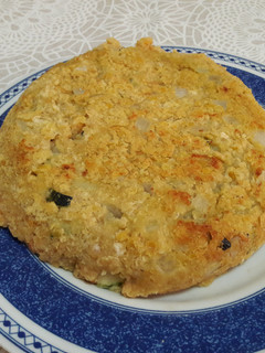 Una foto de 🇪🇸 Tortilla "española" de lenteja roja baja en grasa y vegana 🍳