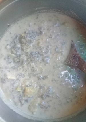 A picture of Pumpkin leaves with ikwembe.