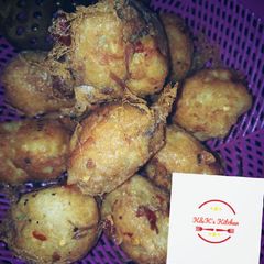 A picture of Yam balls.