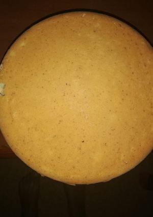 A picture of Simple home made lemon cake.