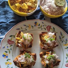 A picture of Misal basket.
