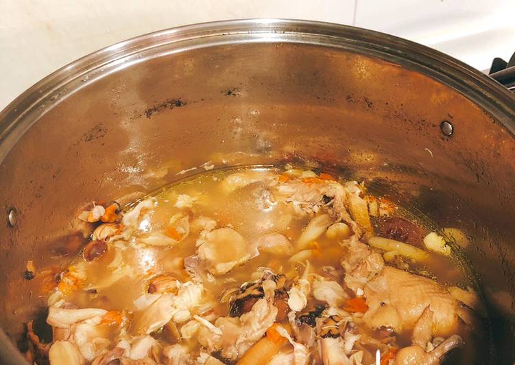 Recipe of Homemade Ginseng Chicken Soup