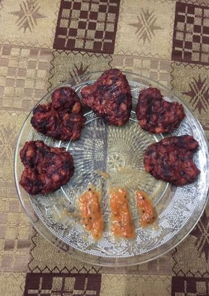 A picture of Beetroot and chanadal kabab.
